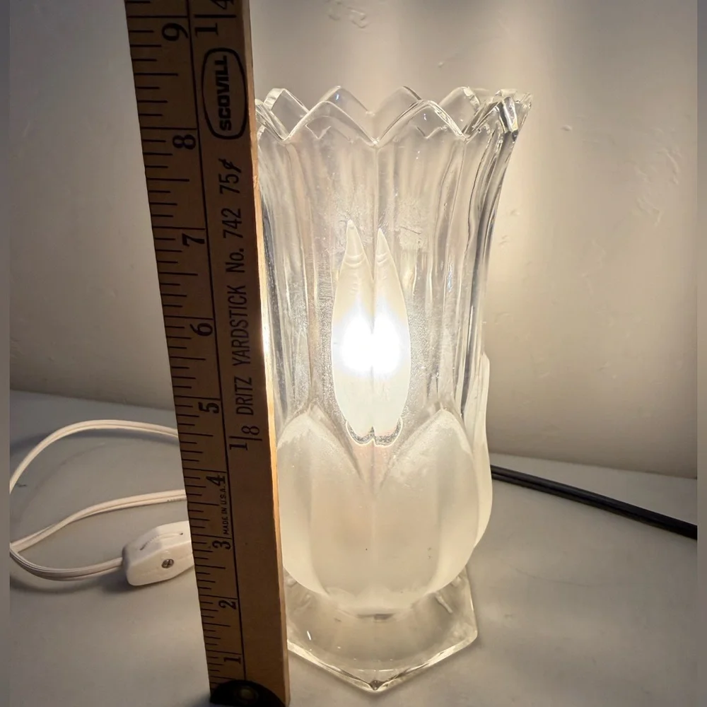 Vintage Crystal Tulip Torchiere style table lamp  Clear and Frosted ~8.5” Accent
